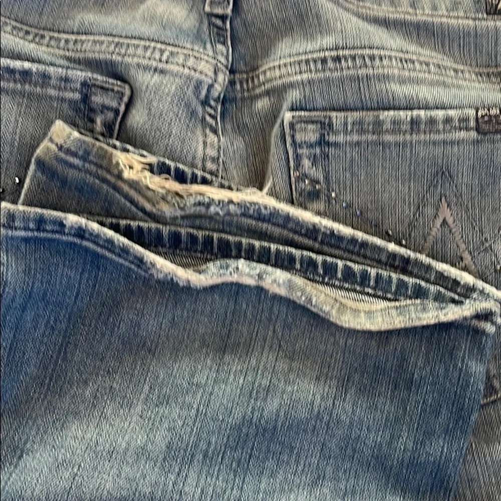 “A Pocket” 7 Jeans - Picture 4 of 4